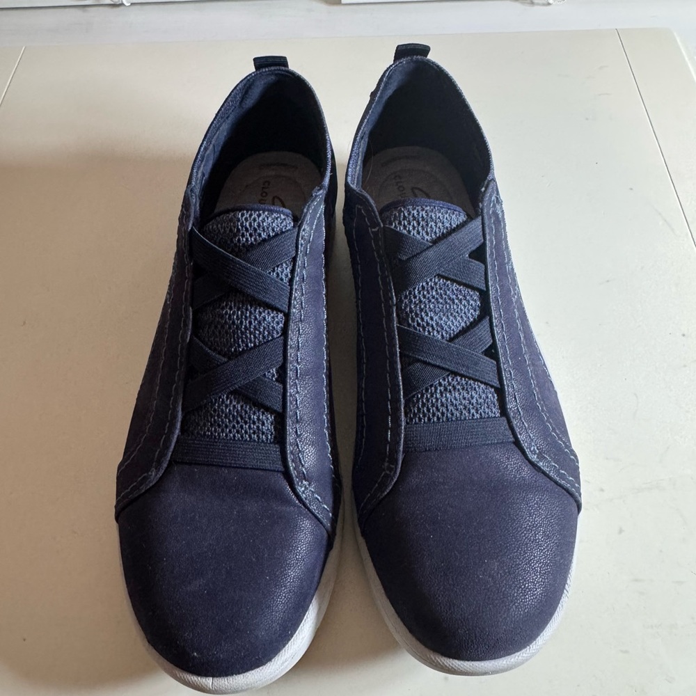 Cloudsteppers by Clarks Dark Blue Athletic Shoes
